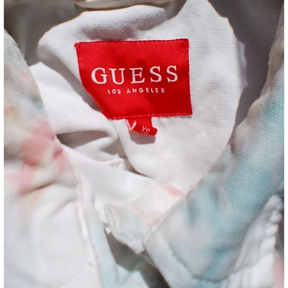 GUESS Pastel Tie Dye Denim Jacket XS Boho Cropped Trucker Button Festival Travel - Picture 6 of 8